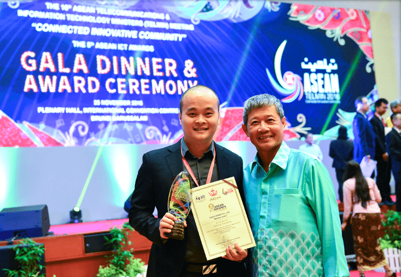 Giải Vàng Tại ASEAN ICT Awards 2016
